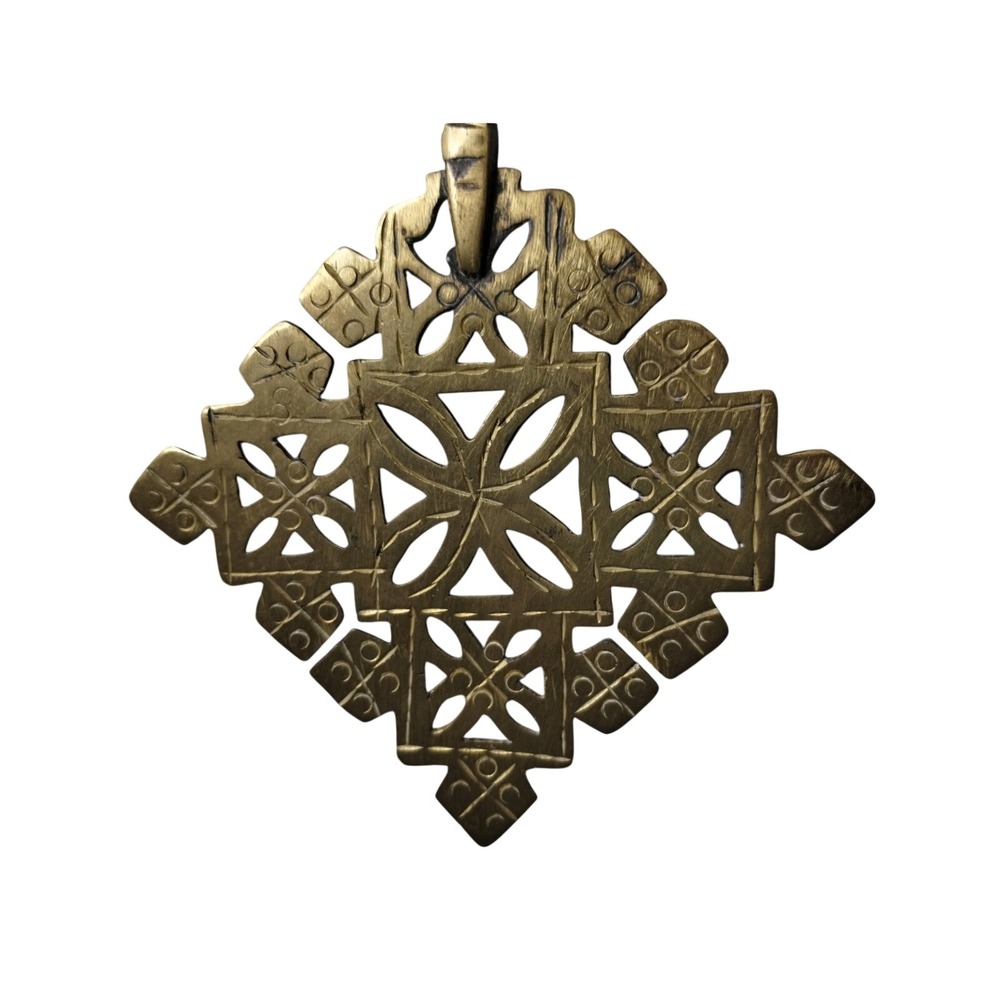 Vintage Brass Ornate Skeleton Key Wall Decor Gothic Medieval Style - Picture 3 of 10